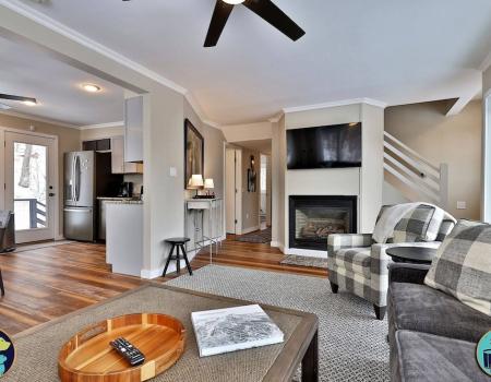 living room of vacation rental in Killington, Vt