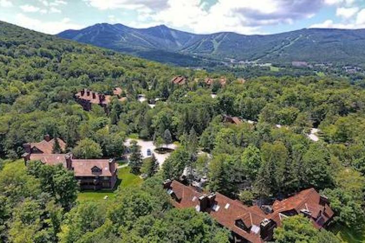 aerial view of a killington, vermont condo complex