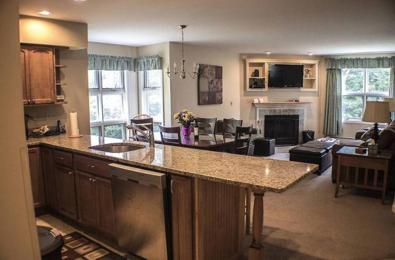 an open-concept dining area at a pico ski resort condo in killington vt