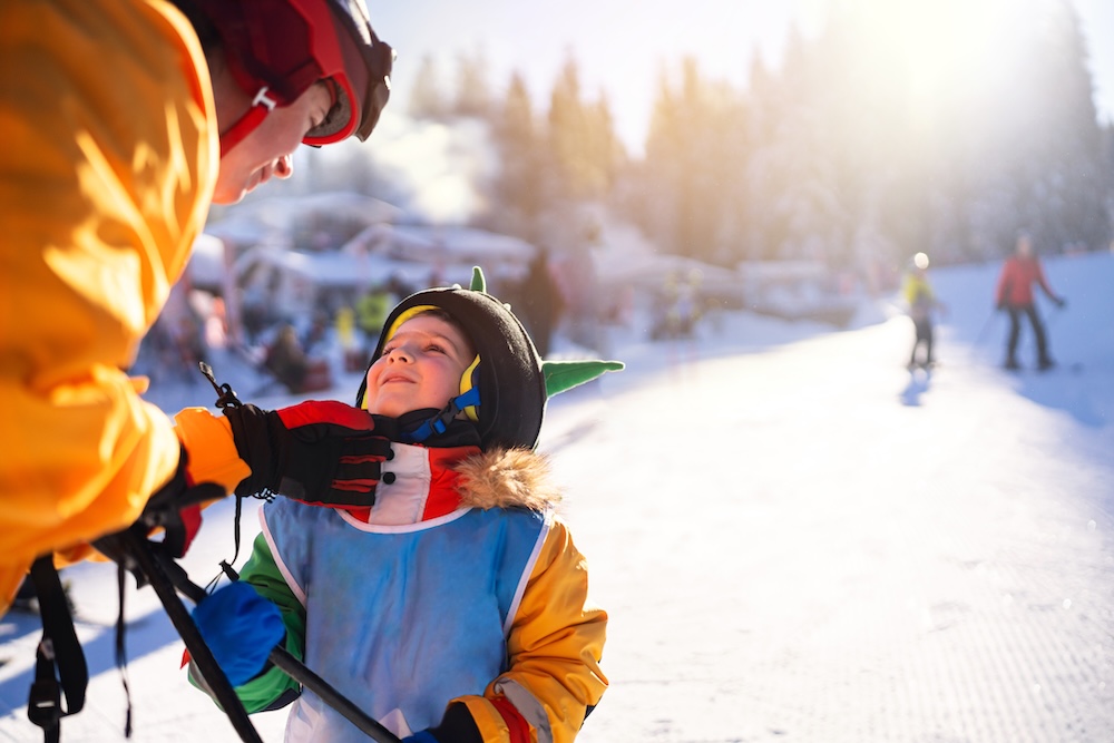 kids' ski lessons